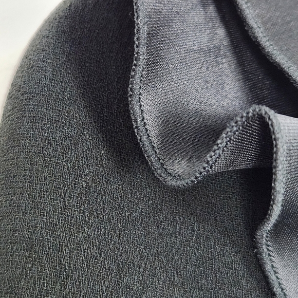 Rickie Freeman Teri Jon Black Ruffled Sheath Dress Size 8 - Picture 4 of 11